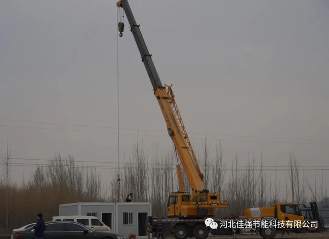 佳強(qiáng)裝配式打包箱式房建筑組裝發(fā)貨現(xiàn)場